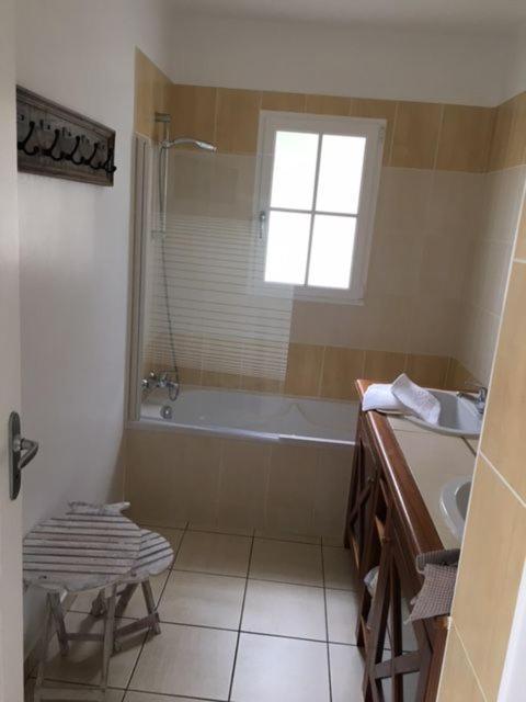 Gite Avec Piscine Privative L'Aiguillon-sur-Vie Bagian luar foto