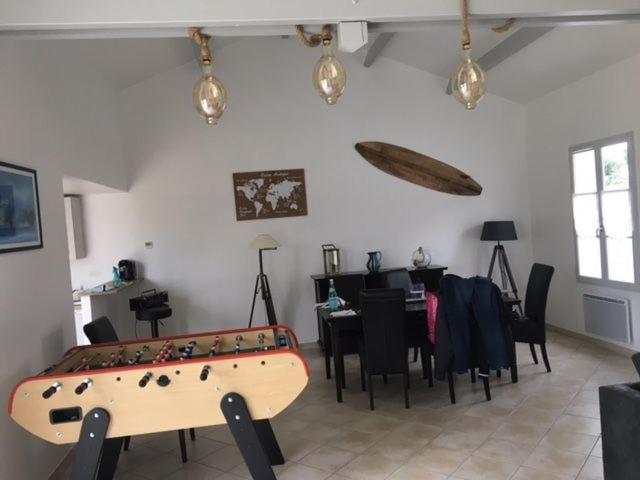 Gite Avec Piscine Privative L'Aiguillon-sur-Vie Bagian luar foto